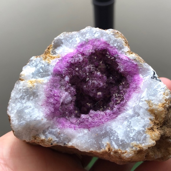 Geode Paperweight - Picture 2 of 4